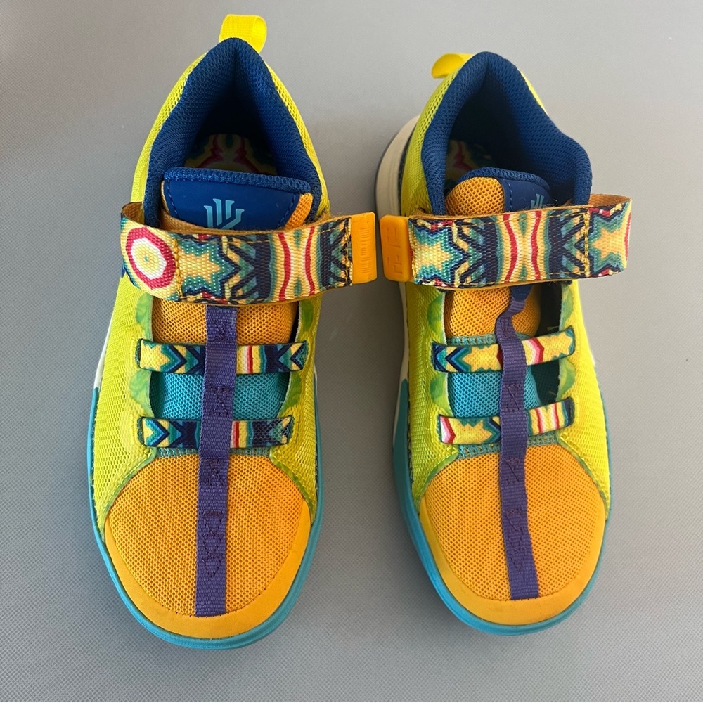 Colorful Kids Shoes with Patterned Straps